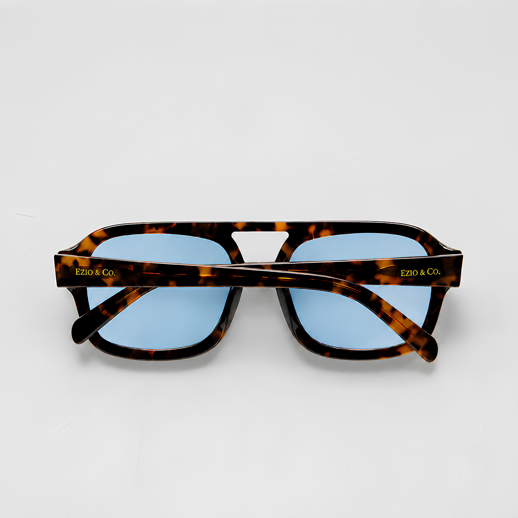 LUCE | Aqua